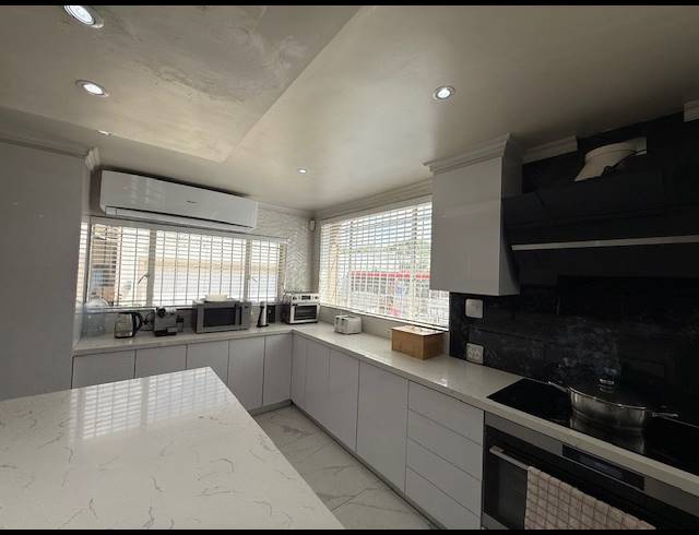4 BEDROOM HOUSE FOR SALE IN ALBERTON NORTH